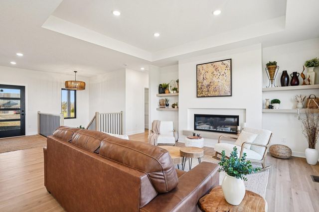 18866 Silo Court, Shafer, MN 55074