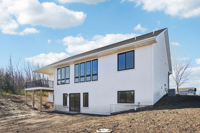 18866 Silo Court, Shafer, MN 55074