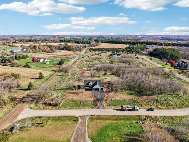 18866 Silo Court, Shafer, MN 55074
