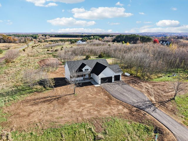 18866 Silo Court, Shafer, MN 55074
