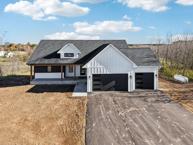 18866 Silo Court, Shafer, MN 55074