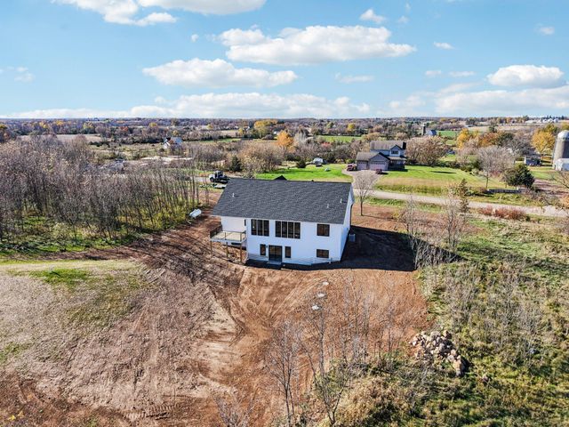 18866 Silo Court, Shafer, MN 55074