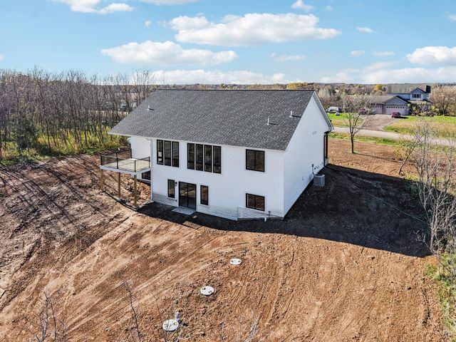 18866 Silo Court, Shafer, MN 55074