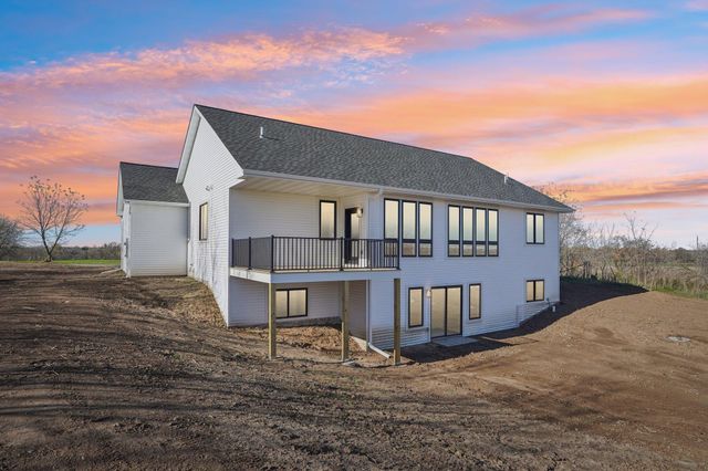 18866 Silo Court, Shafer, MN 55074