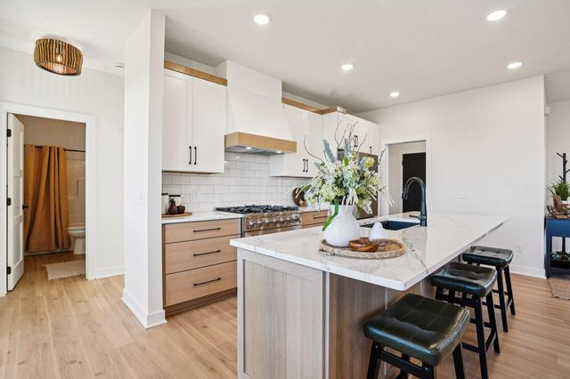 18866 Silo Court, Shafer, MN 55074