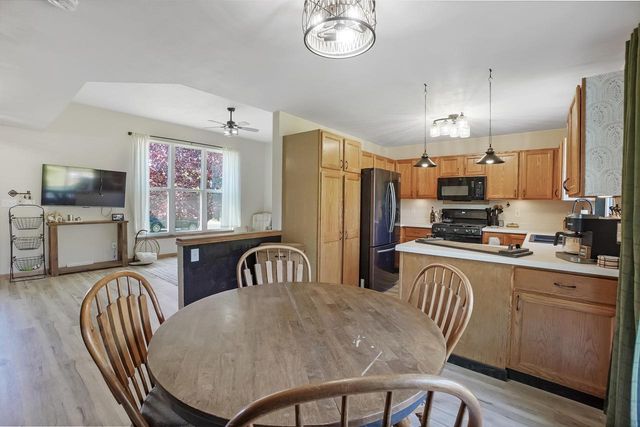W2408 Julianne STREET, Oconomowoc, WI 53066