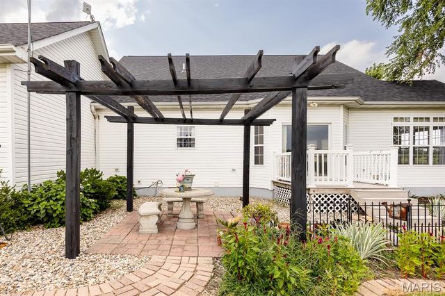 14218 Schuster Road, Pocahontas, IL 62275