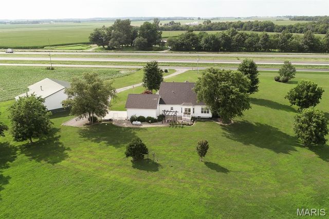 14218 Schuster Road, Pocahontas, IL 62275