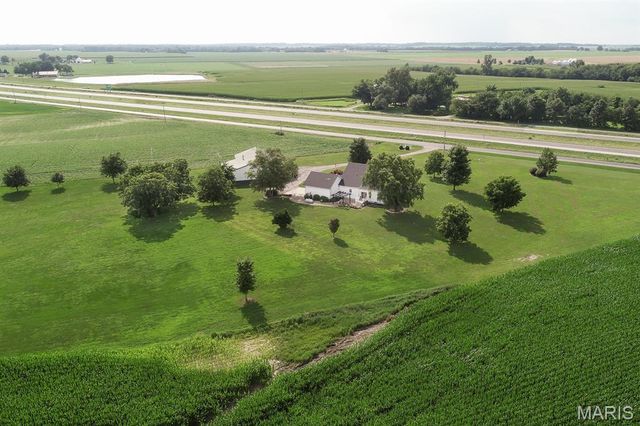14218 Schuster Road, Pocahontas, IL 62275