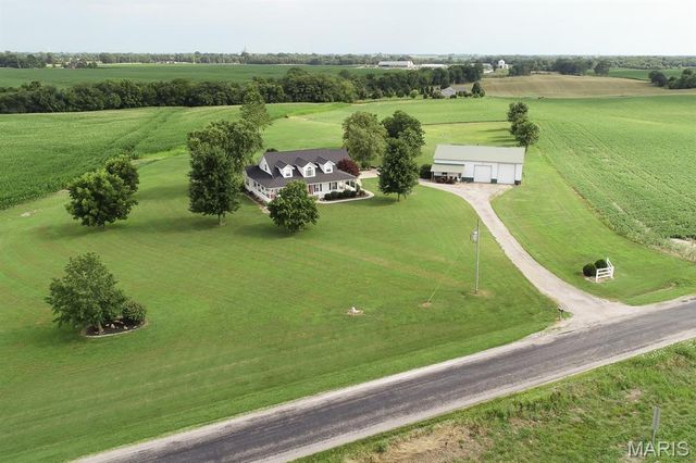 14218 Schuster Road, Pocahontas, IL 62275