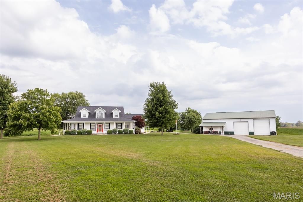 14218 Schuster Road, Pocahontas, IL 62275