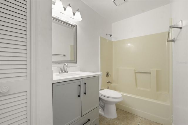 5160 WOOD RIDGE COURT, Ocoee, FL 34761