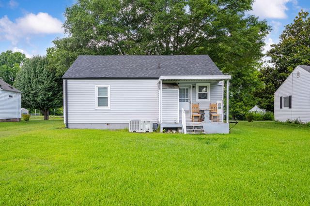 616 Carden Avenue, Rossville, GA 30741