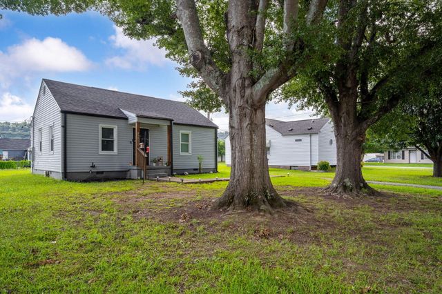 616 Carden Avenue, Rossville, GA 30741