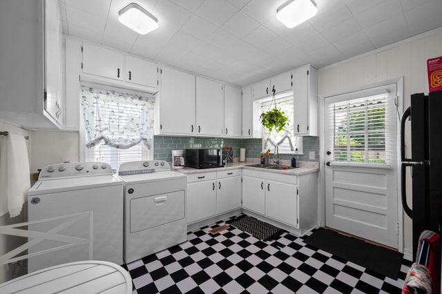 616 Carden Avenue, Rossville, GA 30741
