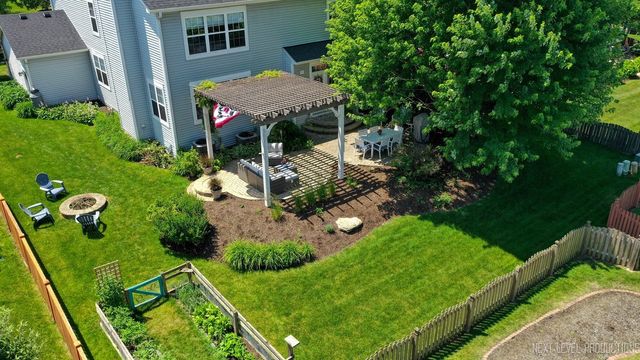 3520 Timber Creek Lane, Naperville, IL 60565