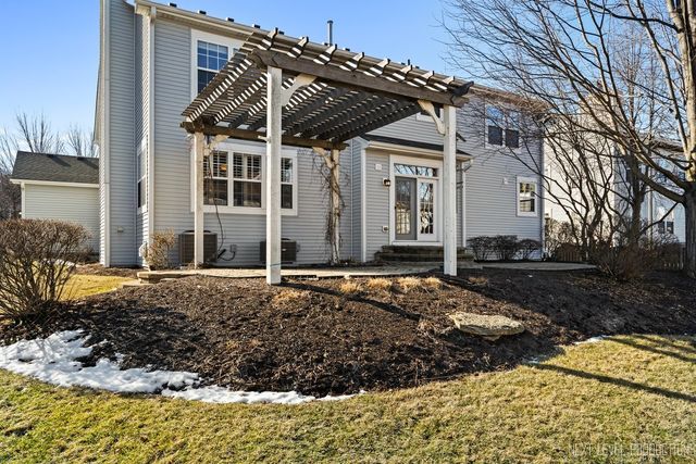 3520 Timber Creek Lane, Naperville, IL 60565