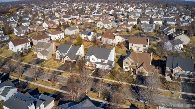 3520 Timber Creek Lane, Naperville, IL 60565