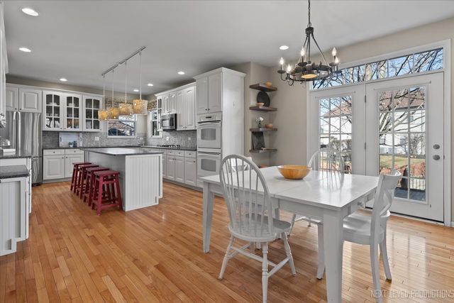 3520 Timber Creek Lane, Naperville, IL 60565