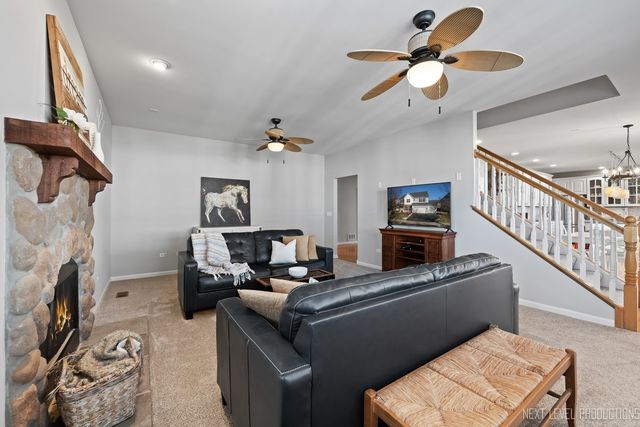 3520 Timber Creek Lane, Naperville, IL 60565