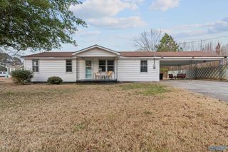 1393 Cave Spring Road, Owens Cross Roads, AL 35763