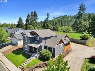 930 KRISTEN Way, Cottage Grove, OR 97424