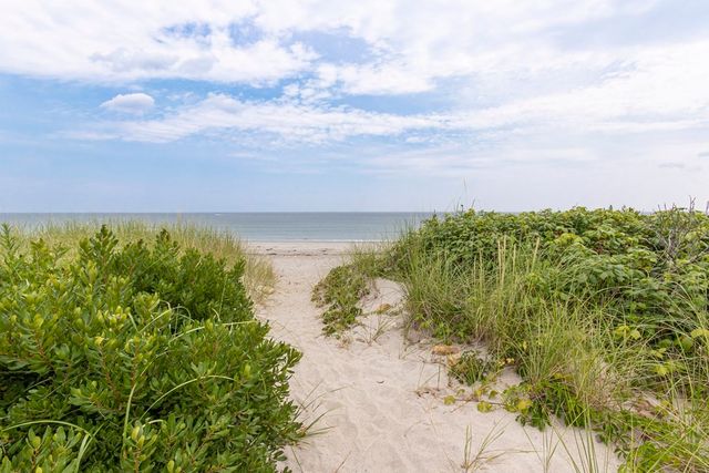 56 Plymouth Ave, Duxbury, MA 02332
