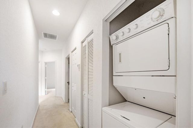 2597 Stockbridge Square SW 2597, Vero Beach, FL 32962