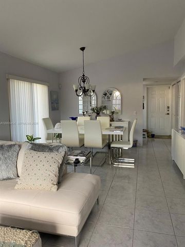 15070 SW 49th Ln D106, Miami, FL 33185