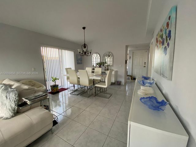 15070 SW 49th Ln D106, Miami, FL 33185