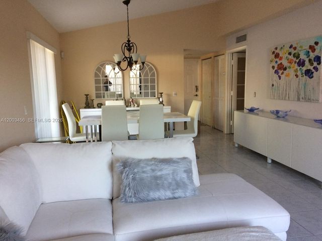 15070 SW 49th Ln D106, Miami, FL 33185