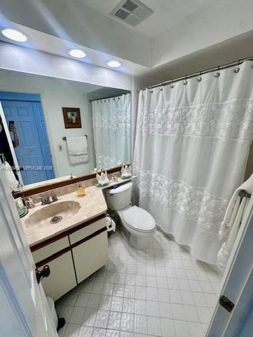 15070 SW 49th Ln D106, Miami, FL 33185