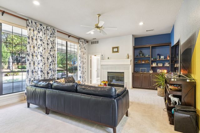 3825 Montecito Drive, Denton, TX 76205