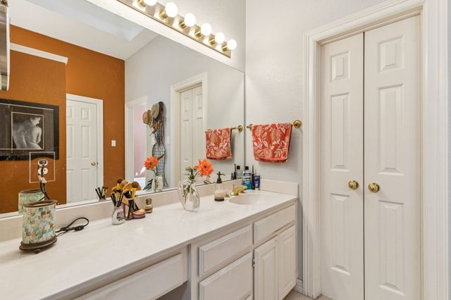 3825 Montecito Drive, Denton, TX 76205