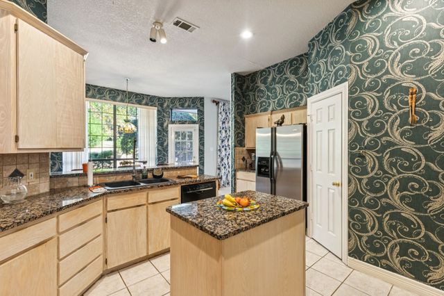 3825 Montecito Drive, Denton, TX 76205