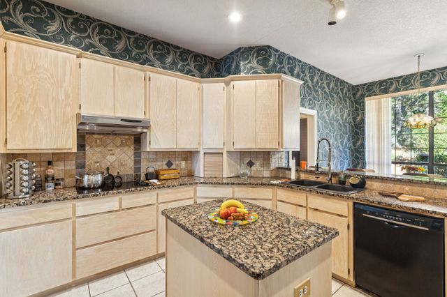 3825 Montecito Drive, Denton, TX 76205