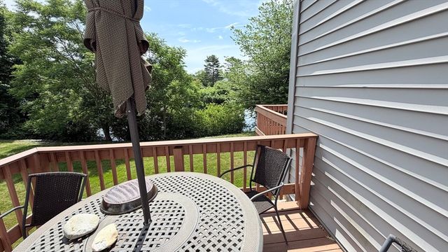 308 Erin Rd 308, Stoughton, MA 02072