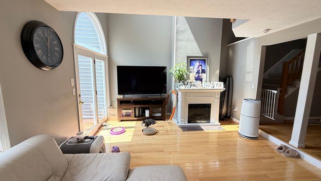 308 Erin Rd 308, Stoughton, MA 02072