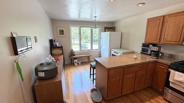 308 Erin Rd 308, Stoughton, MA 02072