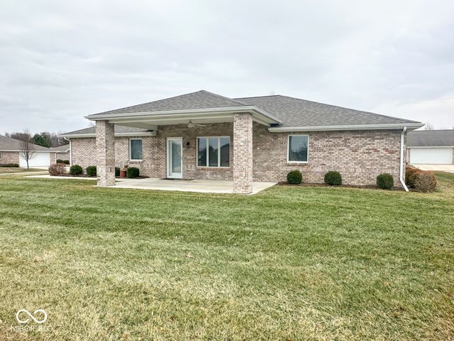 2724 Heritage Parkway, Anderson, IN 46012