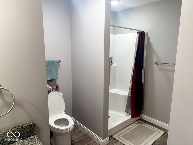 2724 Heritage Parkway, Anderson, IN 46012