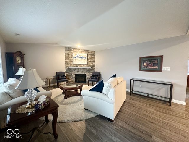 2724 Heritage Parkway, Anderson, IN 46012