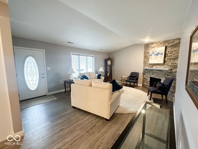 2724 Heritage Parkway, Anderson, IN 46012