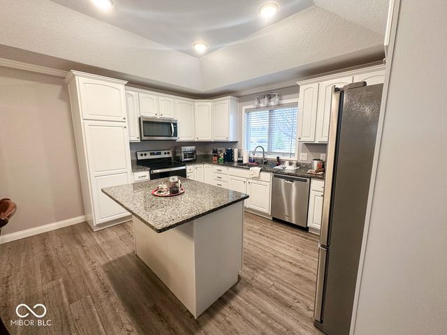 2724 Heritage Parkway, Anderson, IN 46012