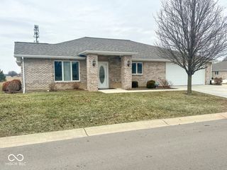 2724 Heritage Parkway, Anderson, IN 46012