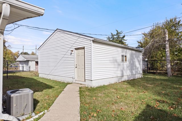 2837 Caroline Avenue, Indianapolis, IN 46218