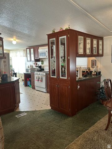 3086 JUSTICE ST, West Valley City, UT 84119