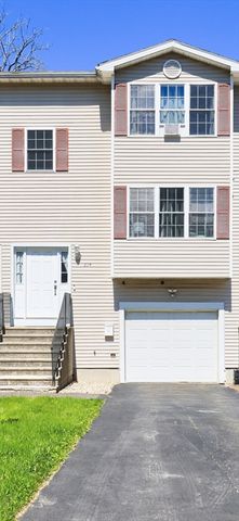 22-B Bancroft St, Worcester, MA 01610