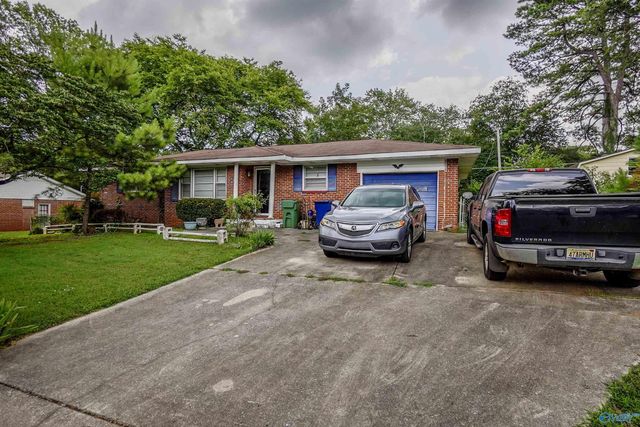 2110 Fulton Drive NW, Huntsville, AL 35810