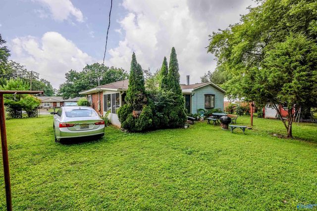 2110 Fulton Drive NW, Huntsville, AL 35810